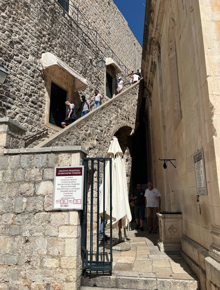 Dubrovnik Wall Pile Gate Entrance