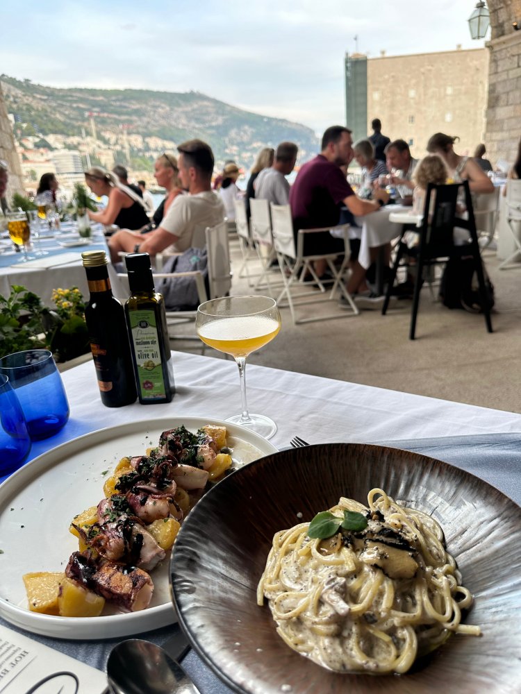 Truffle & mushroom pasta and squid