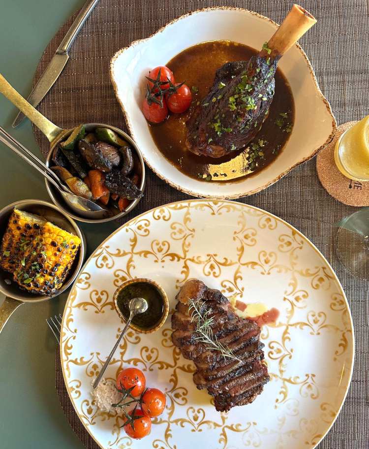Lamb shank & picanha steak at Pau de Lume