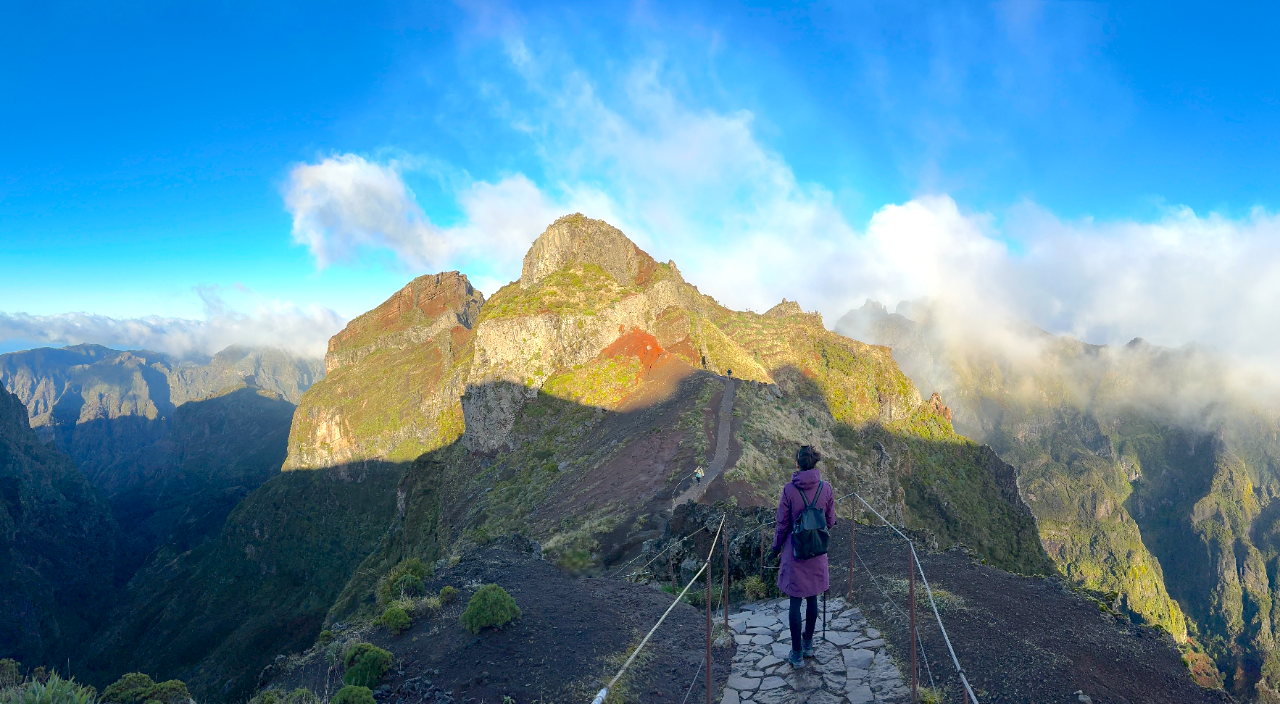 Mountain range view from Pico do Areeiro