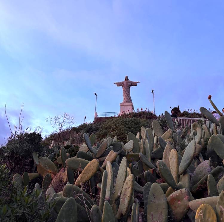 Statue of Christ at Miradouro do Cristo Rei